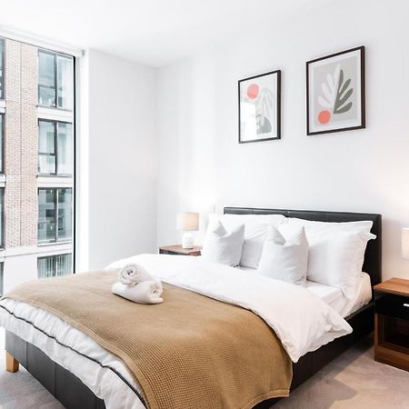 Khayat Homes - The Owelor - Two Bed ลอนดอน ภายนอก รูปภาพ