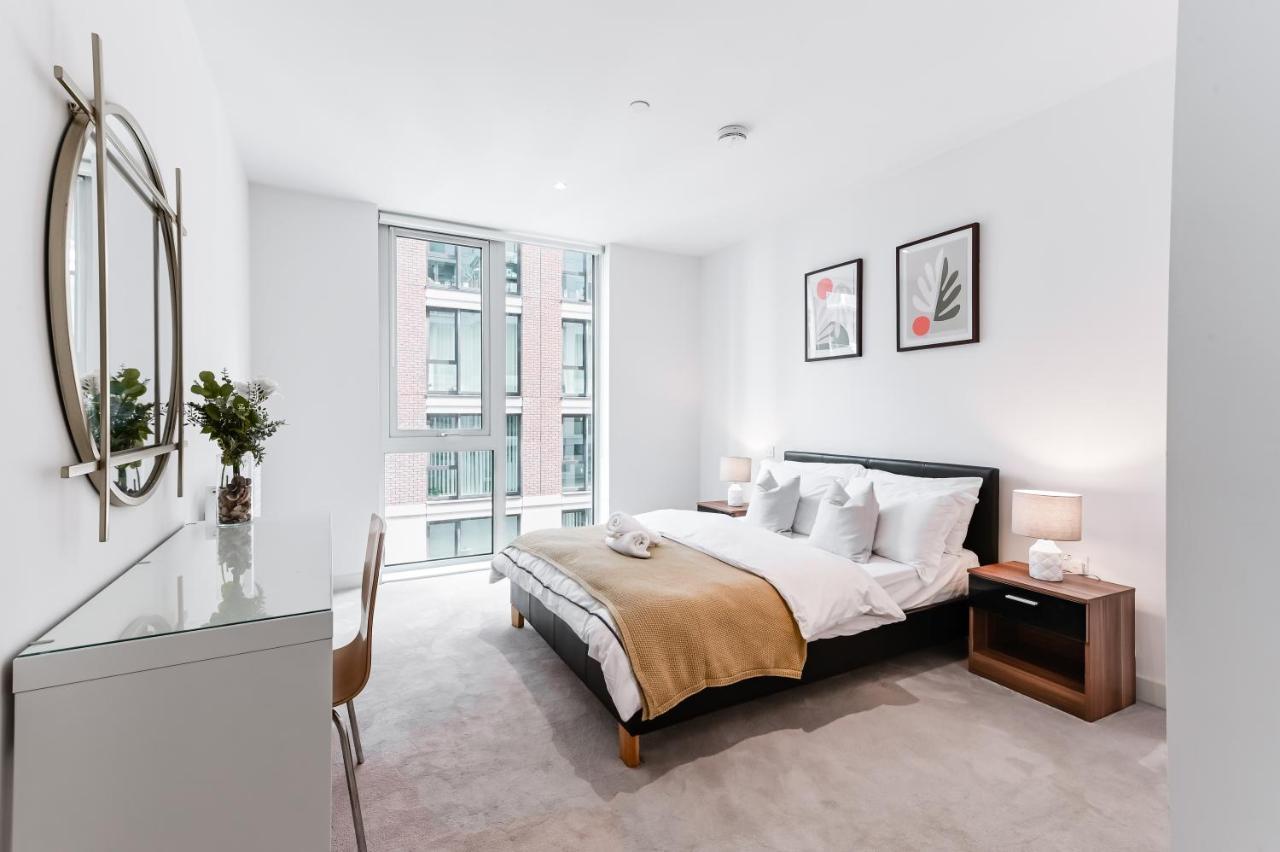 Khayat Homes - The Owelor - Two Bed ลอนดอน ภายนอก รูปภาพ